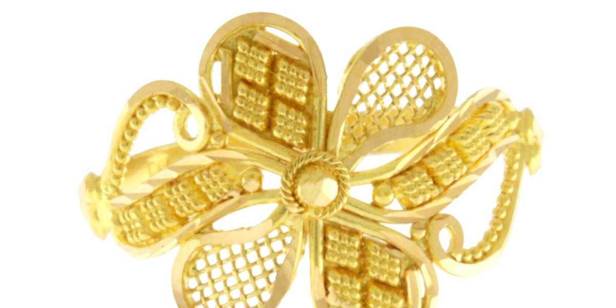 22ct Gold Ladies Ring: A Perfect Blend of Elegance and Tradition