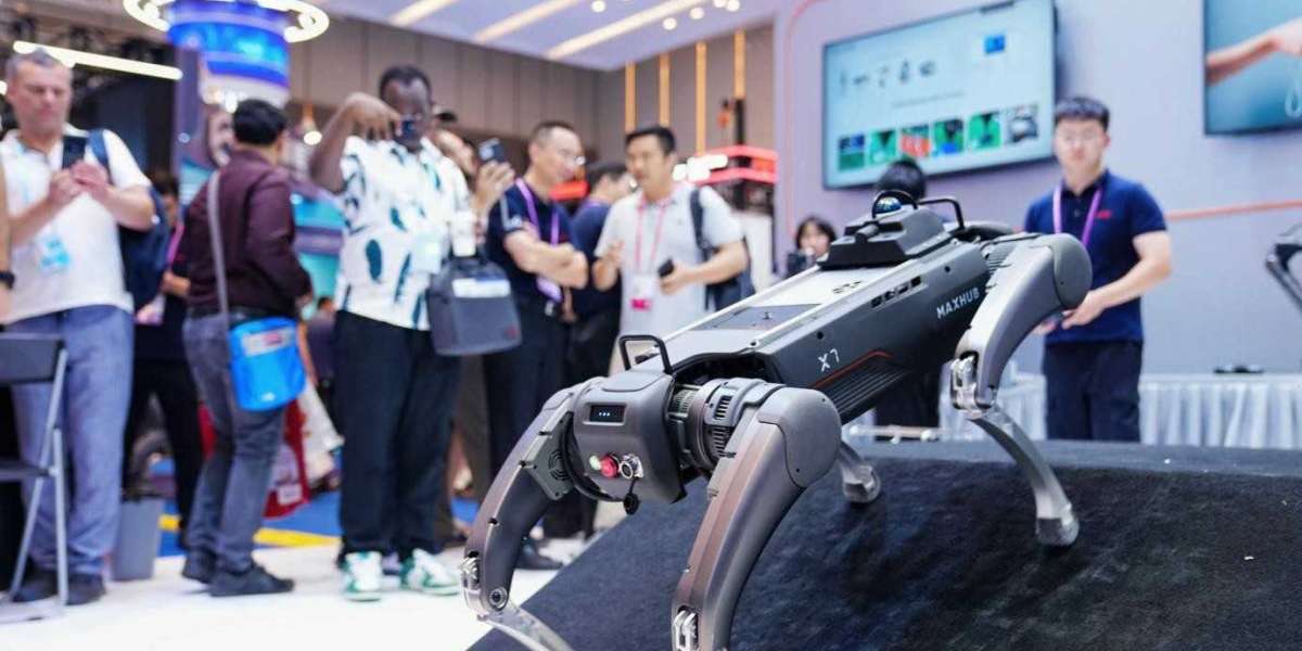 Les produits robotiques CVTE sont présentés pour la première fois à la Foire de Canton